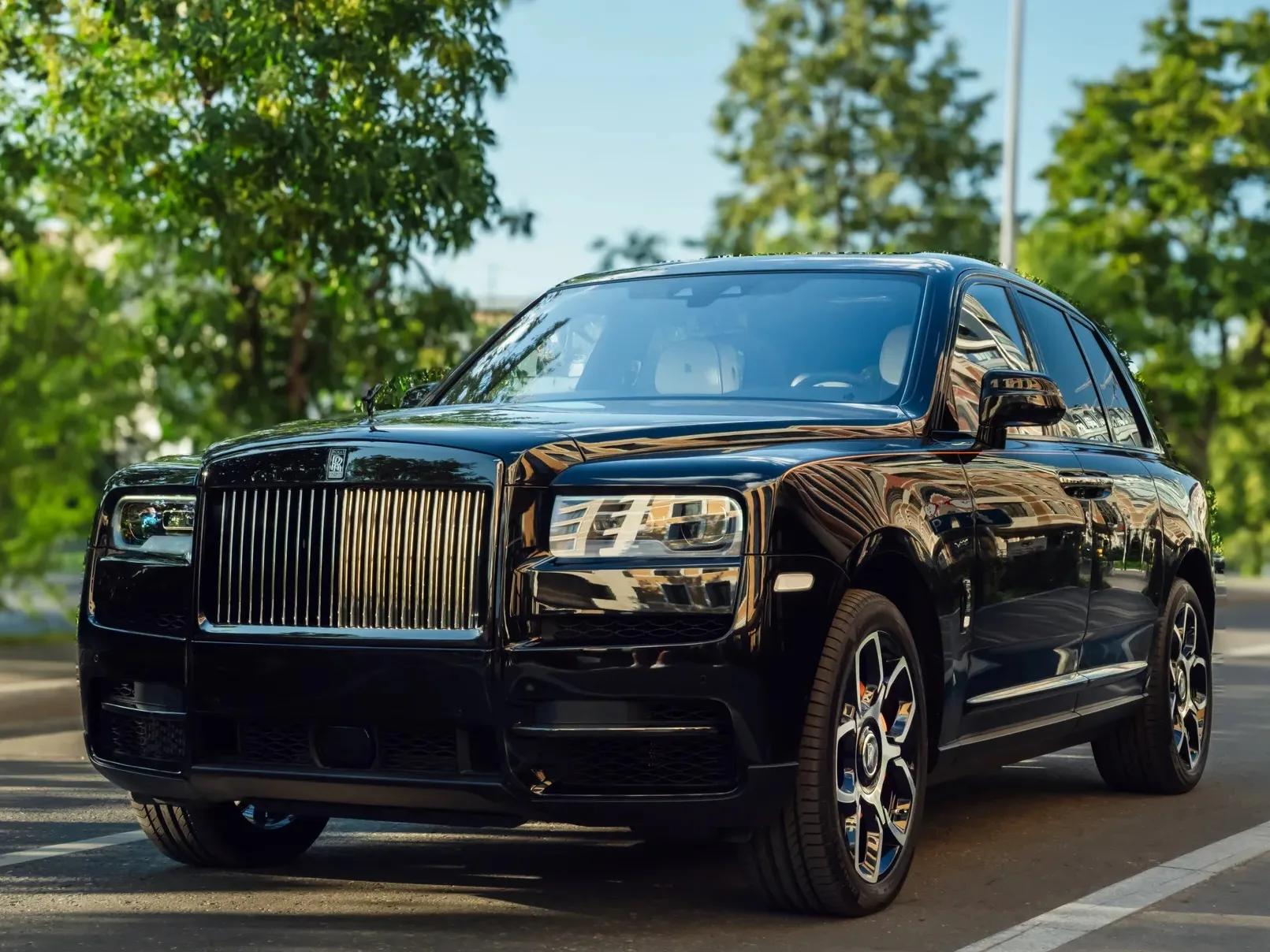Rolls-Royce Cullinan Black Badge 6.75 AT