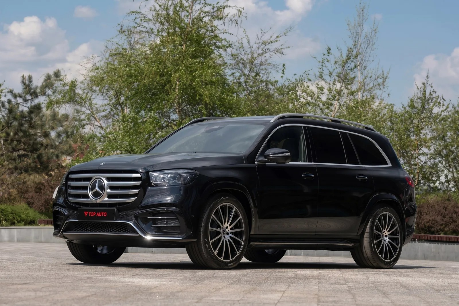 Mercedes-Benz GLS 450d 3.0 AT — фото 1 из 29